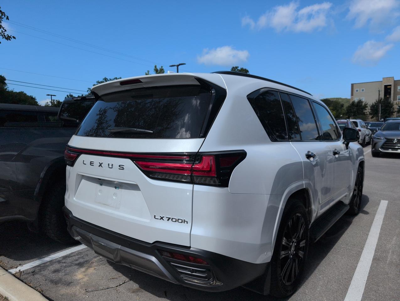 2026 Lexus LX 700h Luxury