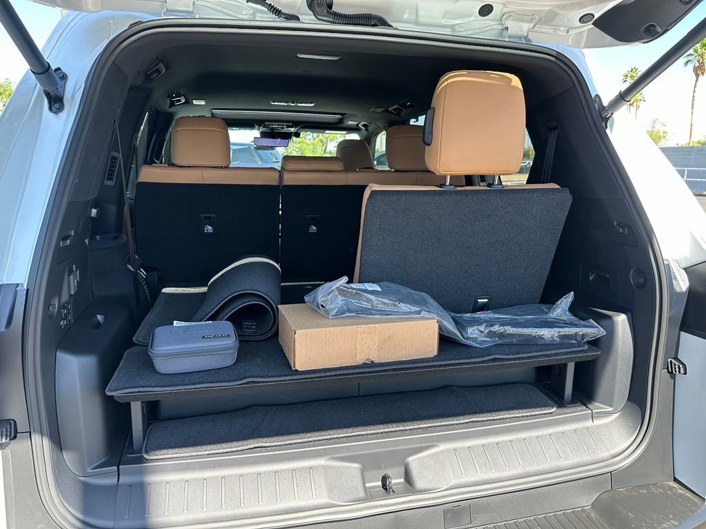 2026 Lexus LX 700h Luxury Tucson AZ