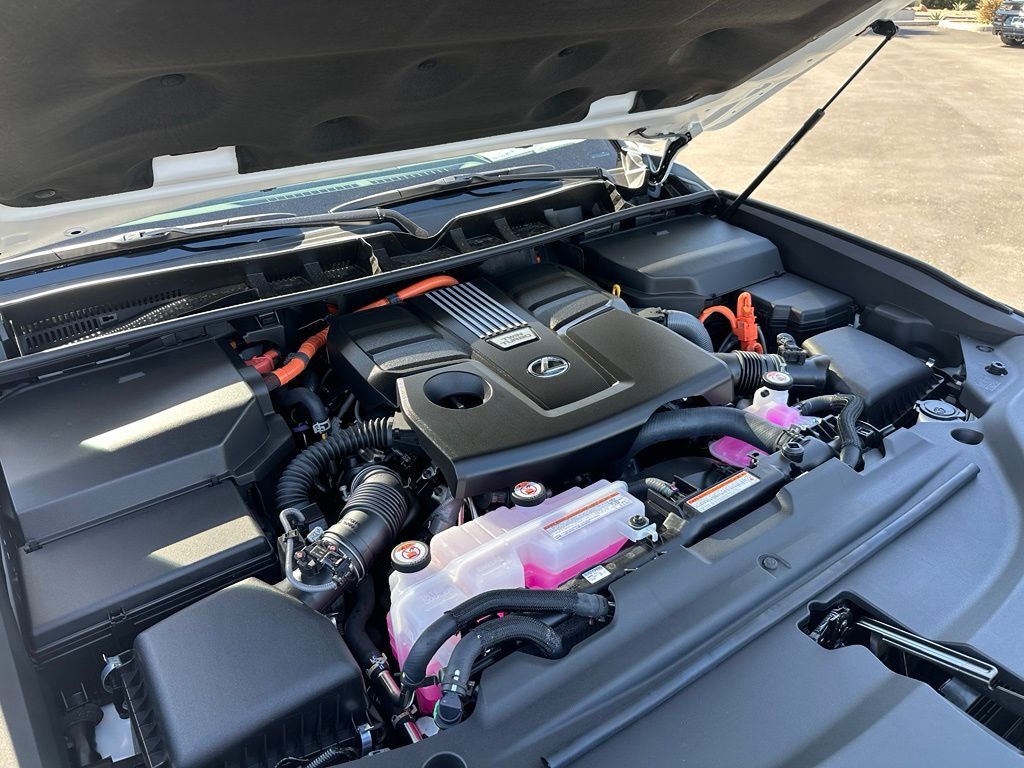 2026 Lexus LX 700h Luxury Tucson AZ