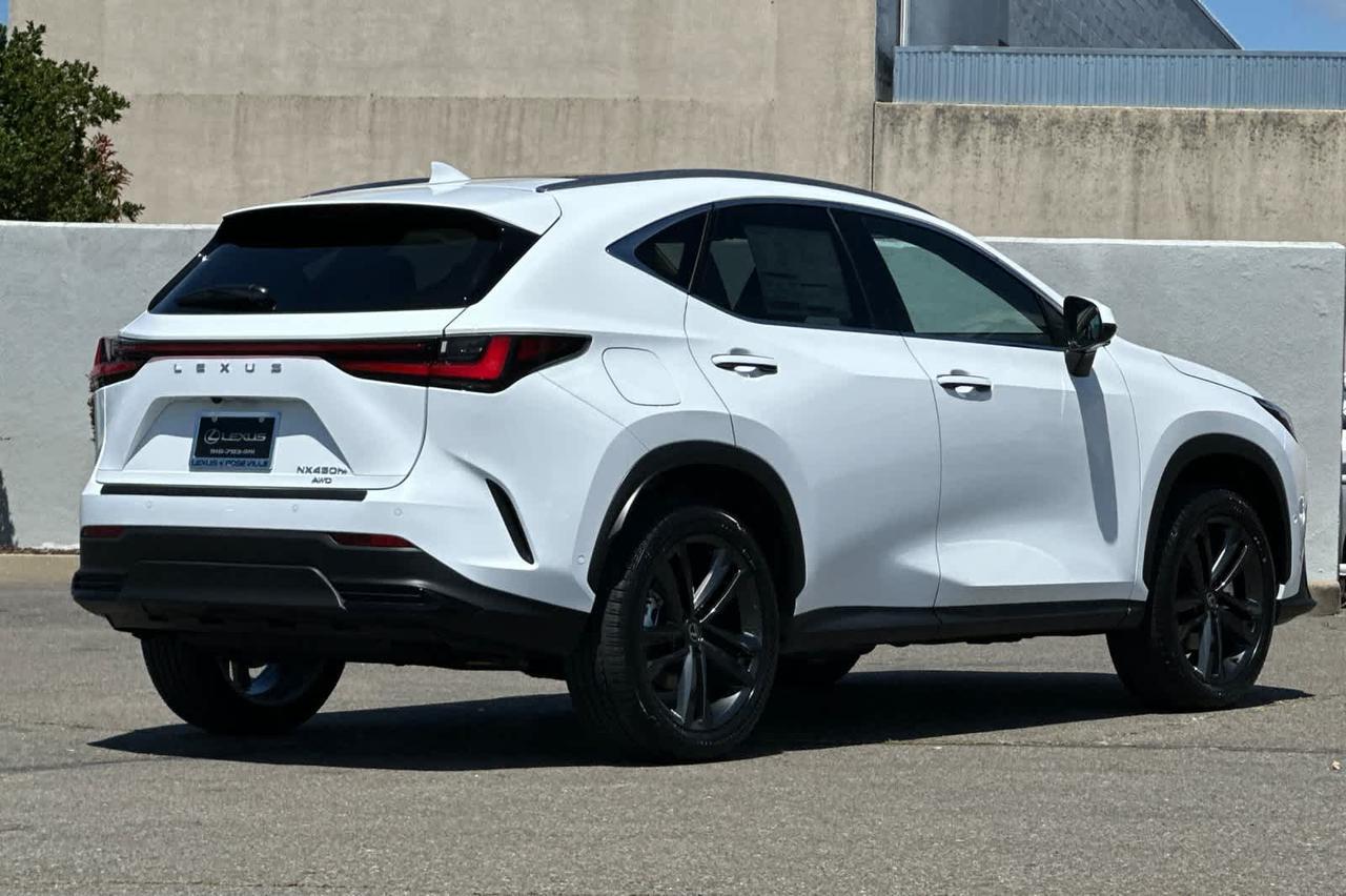 2026 Lexus NX 450h+ Luxury