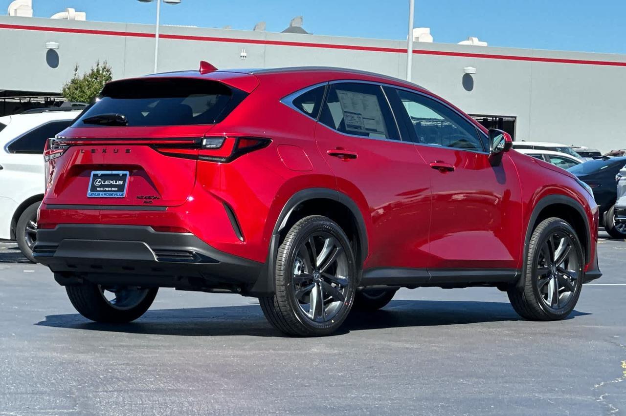 2026 Lexus NX 450h+ Luxury