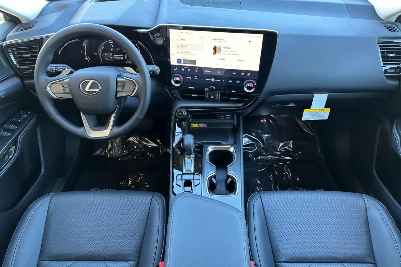 2026 Lexus NX 450h+ Luxury