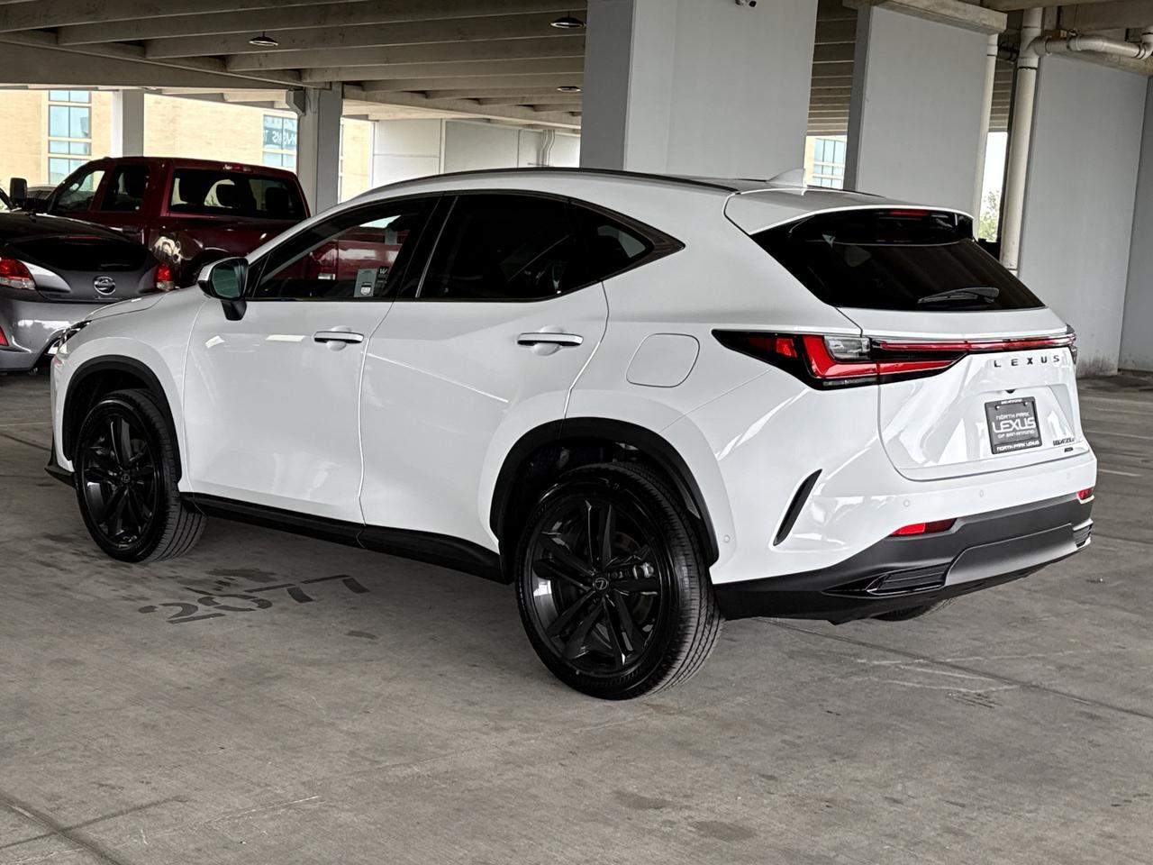 2026 Lexus NX 450h+ Luxury