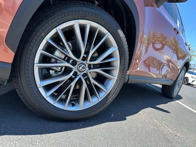 2026 Lexus NX LUXURY AWD