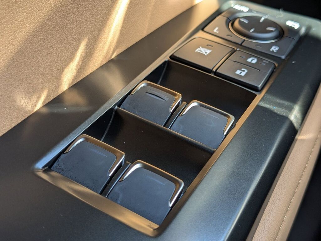 2026 Lexus NX PLUG-IN HYBRID ELECTRIC VEHICLE NX 450h+ LUXURY AWD Richmond VA