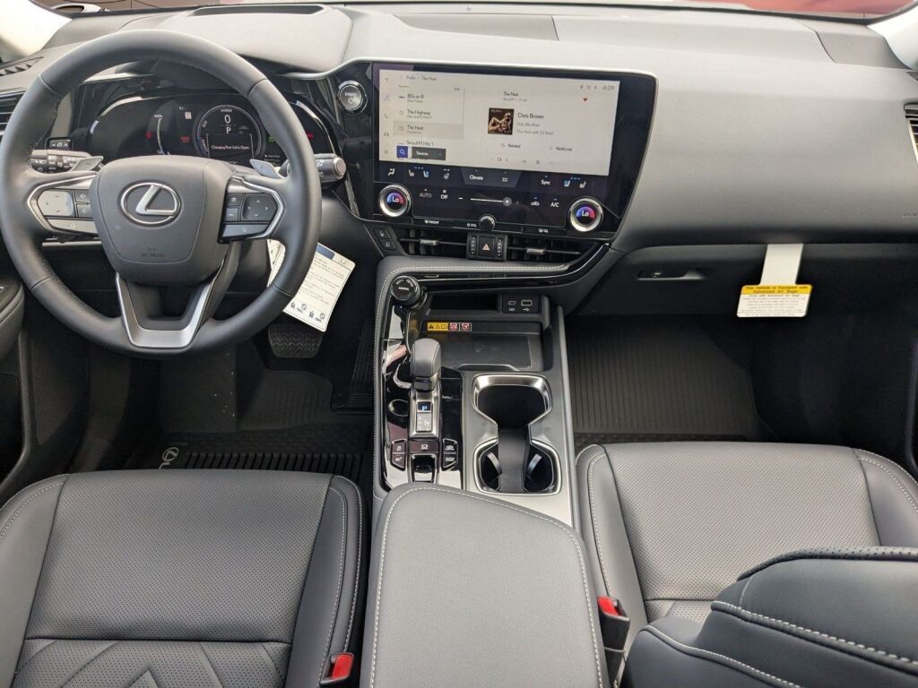 2026 Lexus NX PLUG-IN HYBRID ELECTRIC VEHICLE NX 450h+ LUXURY AWD Richmond VA