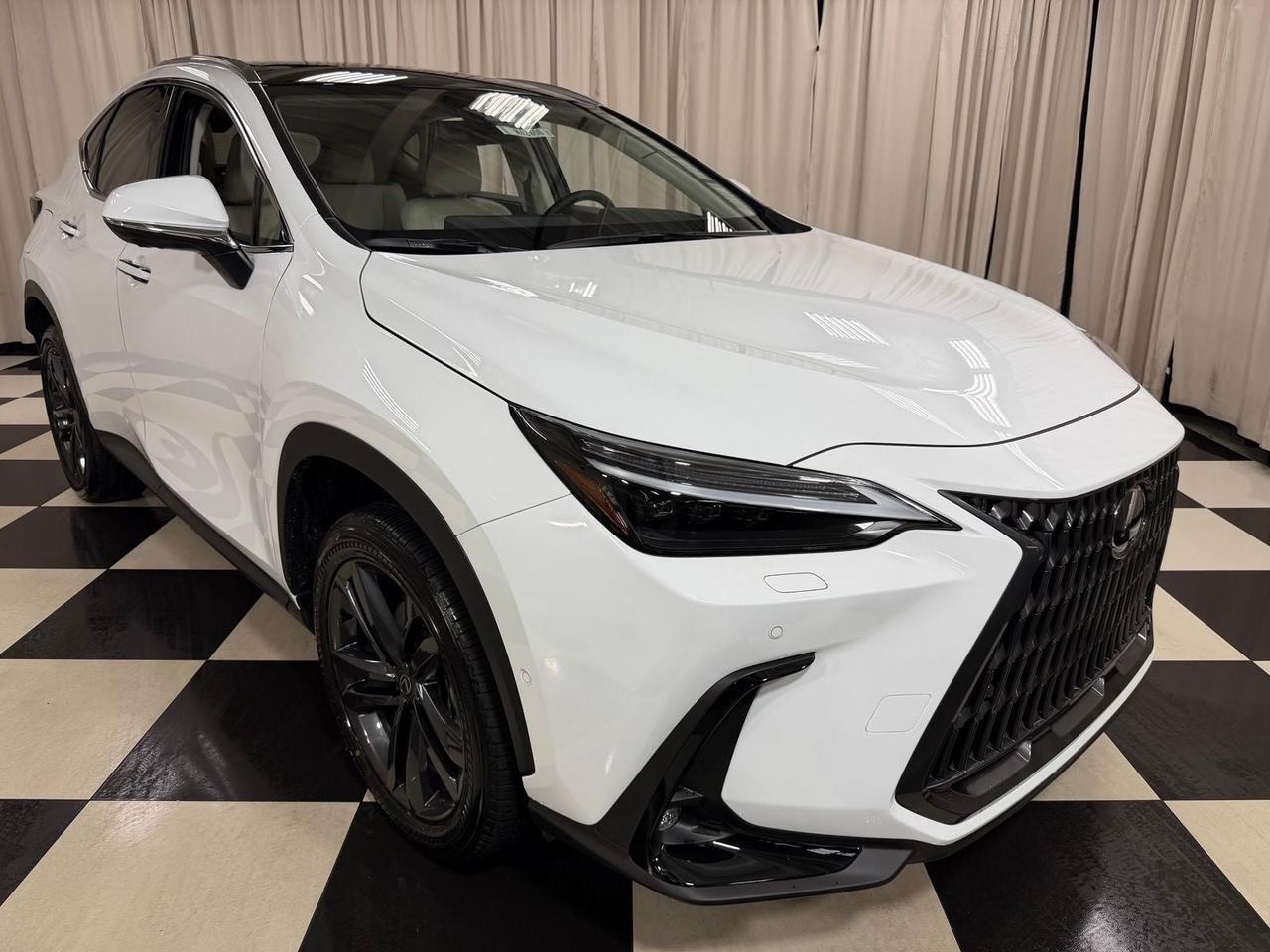 2026 Lexus NX PLUG-IN HYBRID ELECTRIC VEHICLE NX 450h+ LUXURY AWD