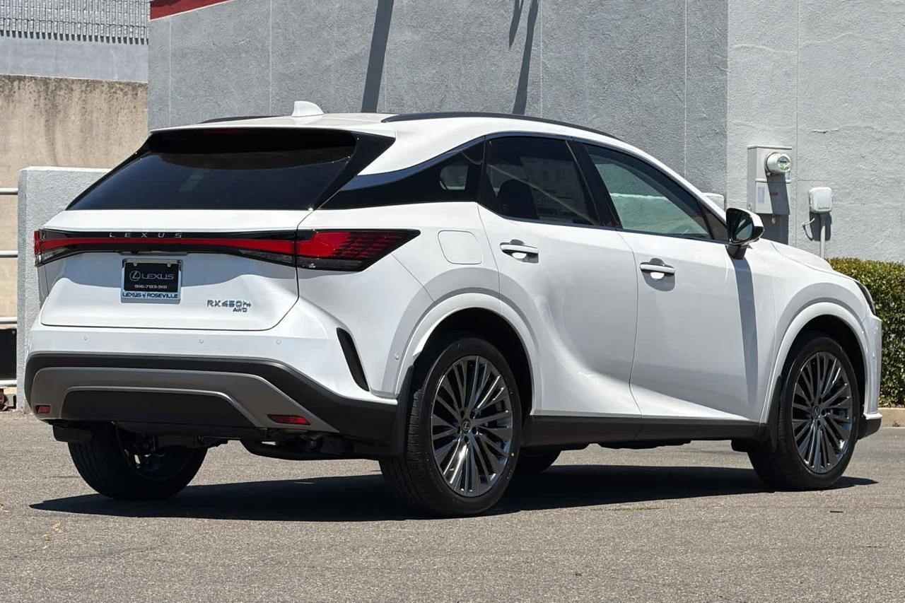 2026 Lexus RX 450h+ Luxury