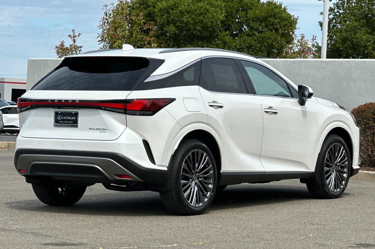 2026 Lexus RX 450h+ Luxury