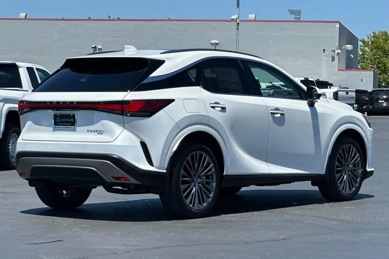 2026 Lexus RX 450h+ Luxury
