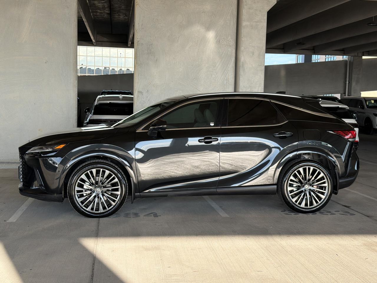 2026 Lexus RX 450h+ Luxury
