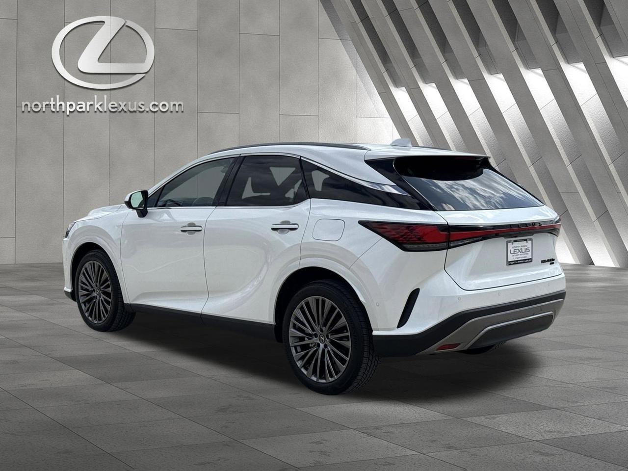 2026 Lexus RX 450h+ Luxury
