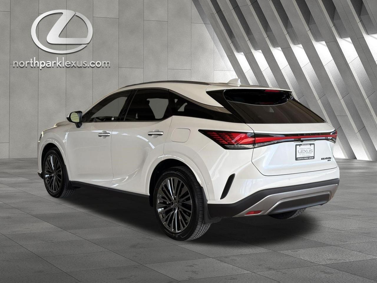 2026 Lexus RX 450h+ Luxury