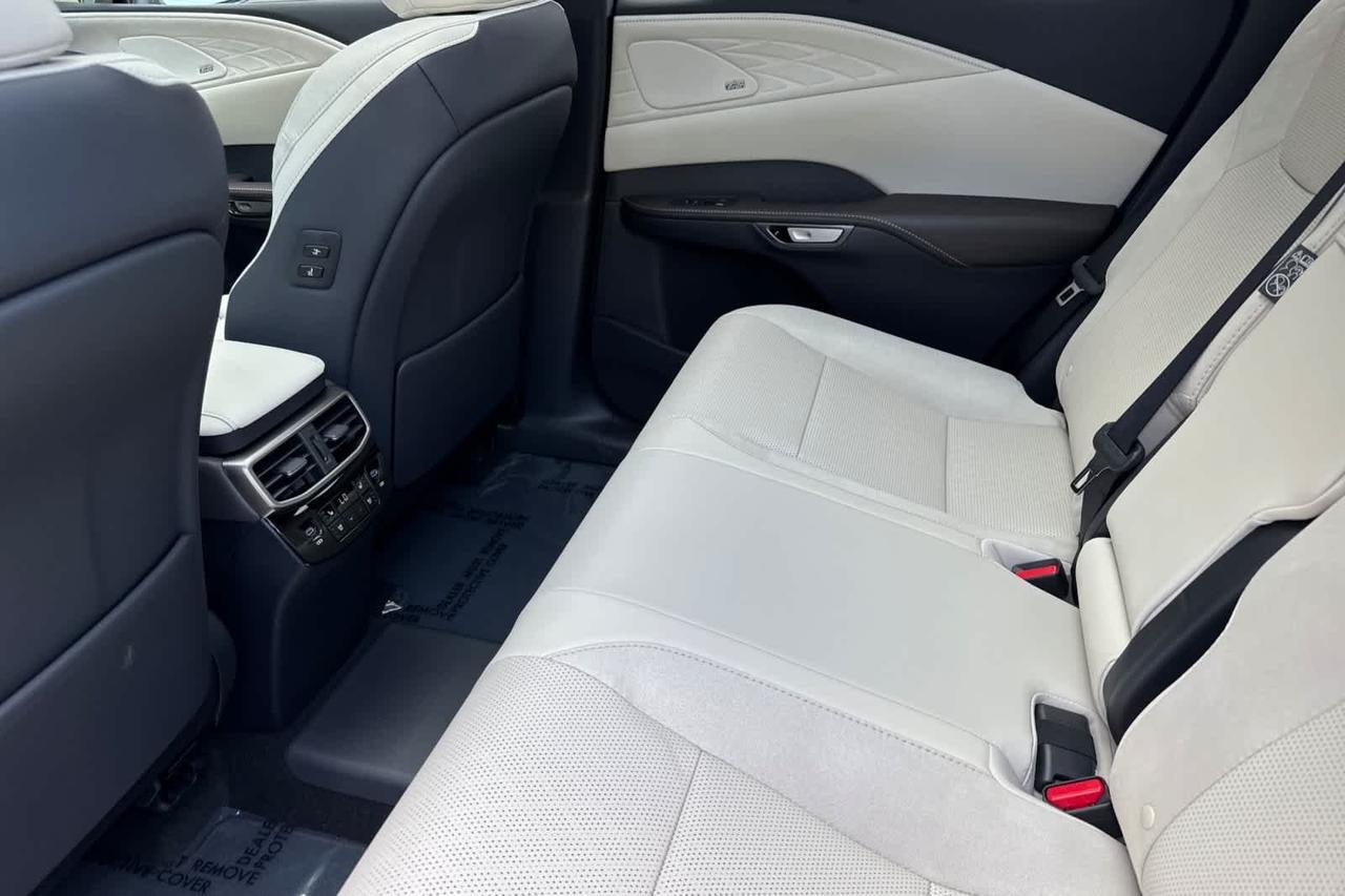 2026 Lexus RX PLUG-IN HYBRID ELECTRIC VEHICLE RX 450h+ LUXURY AWD Roseville CA