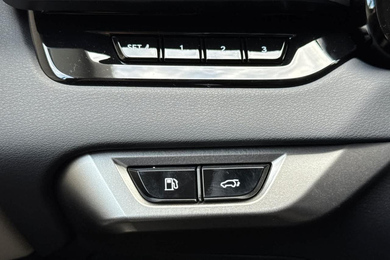 2026 Lexus RX PLUG-IN HYBRID ELECTRIC VEHICLE RX 450h+ LUXURY AWD Roseville CA