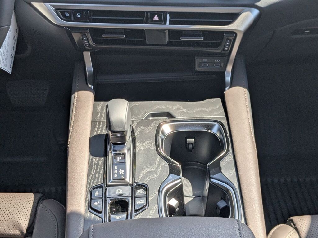 2026 Lexus RX PLUG-IN HYBRID ELECTRIC VEHICLE RX 450h+ LUXURY AWD Richmond VA