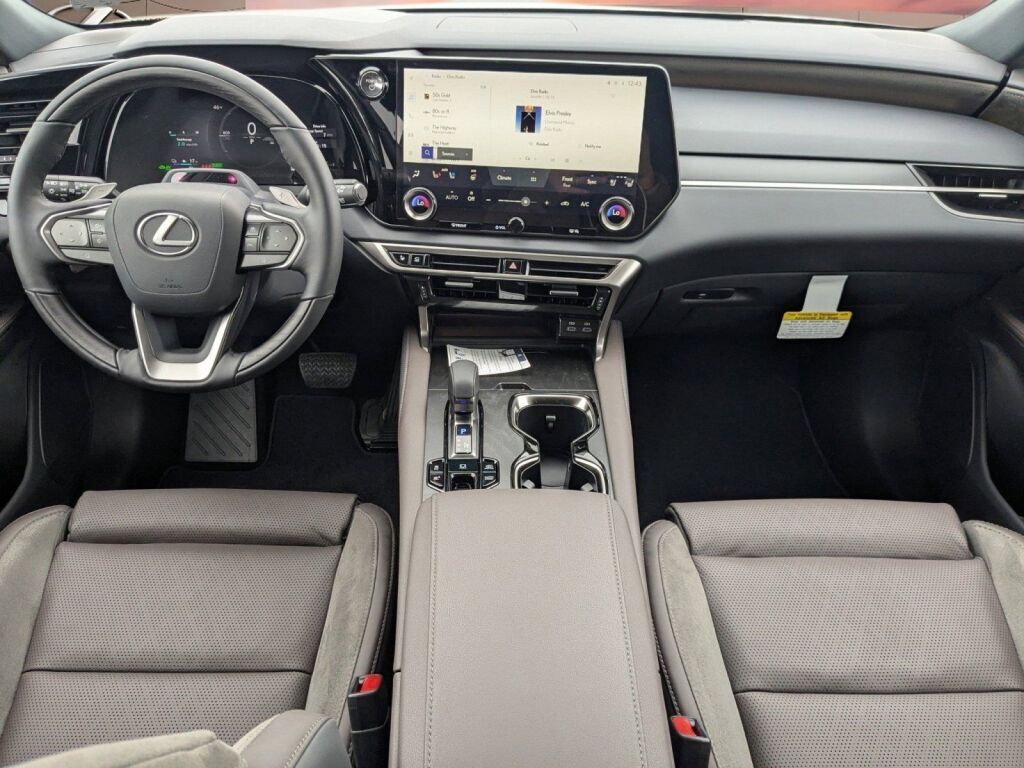 2026 Lexus RX PLUG-IN HYBRID ELECTRIC VEHICLE RX 450h+ LUXURY AWD Richmond VA