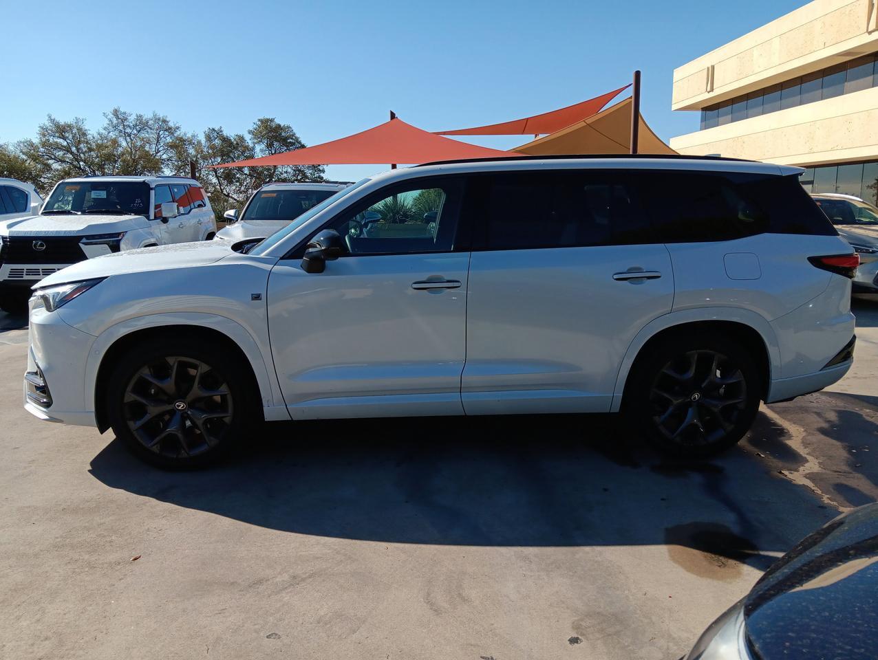 2026 Lexus TX 500h F SPORT Performance Luxury