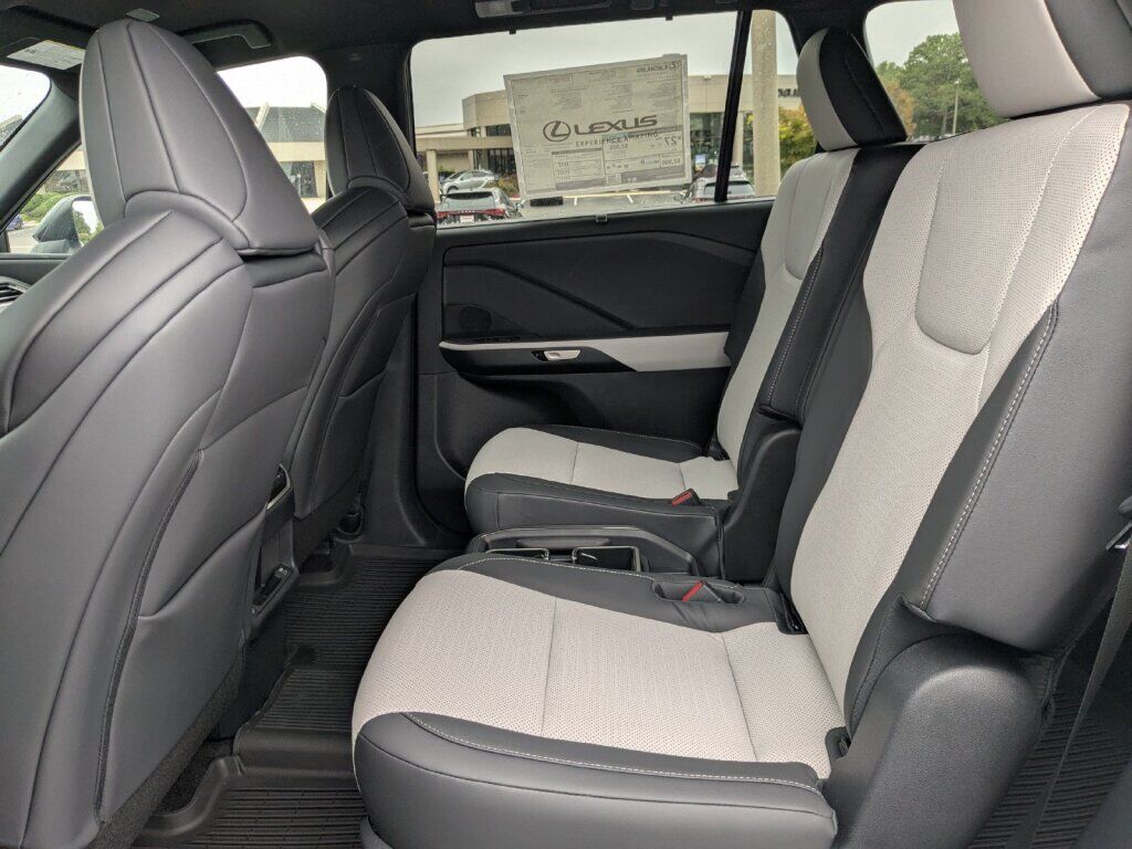 2026 Lexus TX HYBRID TX 500h F SPORT PERFORMANCE PREMIUM AWD Richmond VA