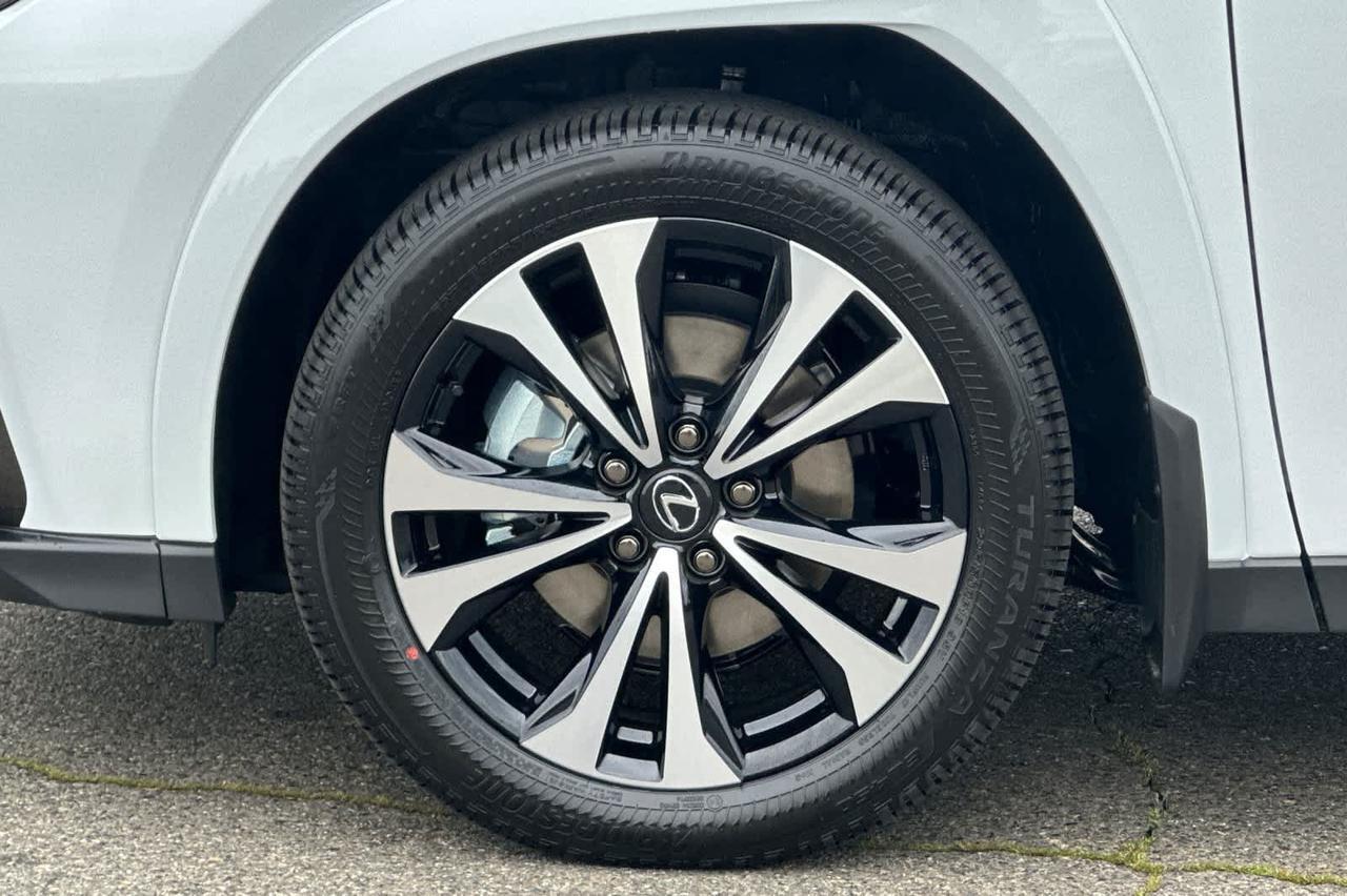 2026 Lexus UX 300h F SPORT Design Roseville CA