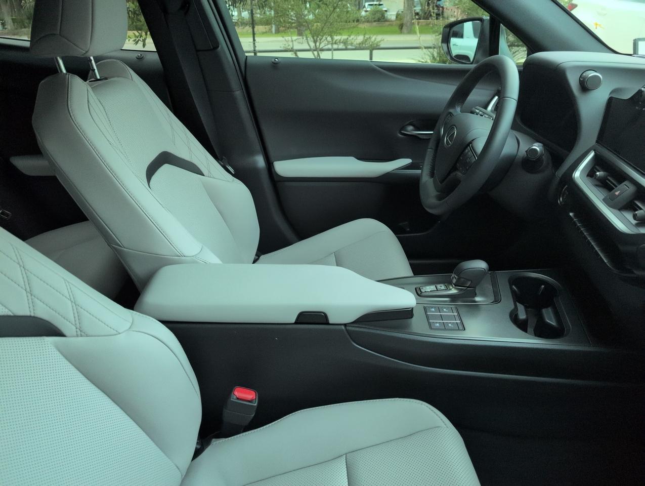 2026 Lexus UX 300h F SPORT Design San Antonio TX