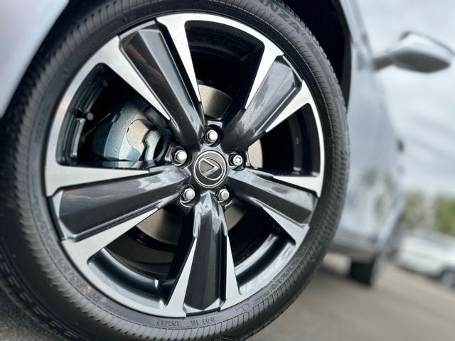 2026 Lexus UX 300h PREMIUM