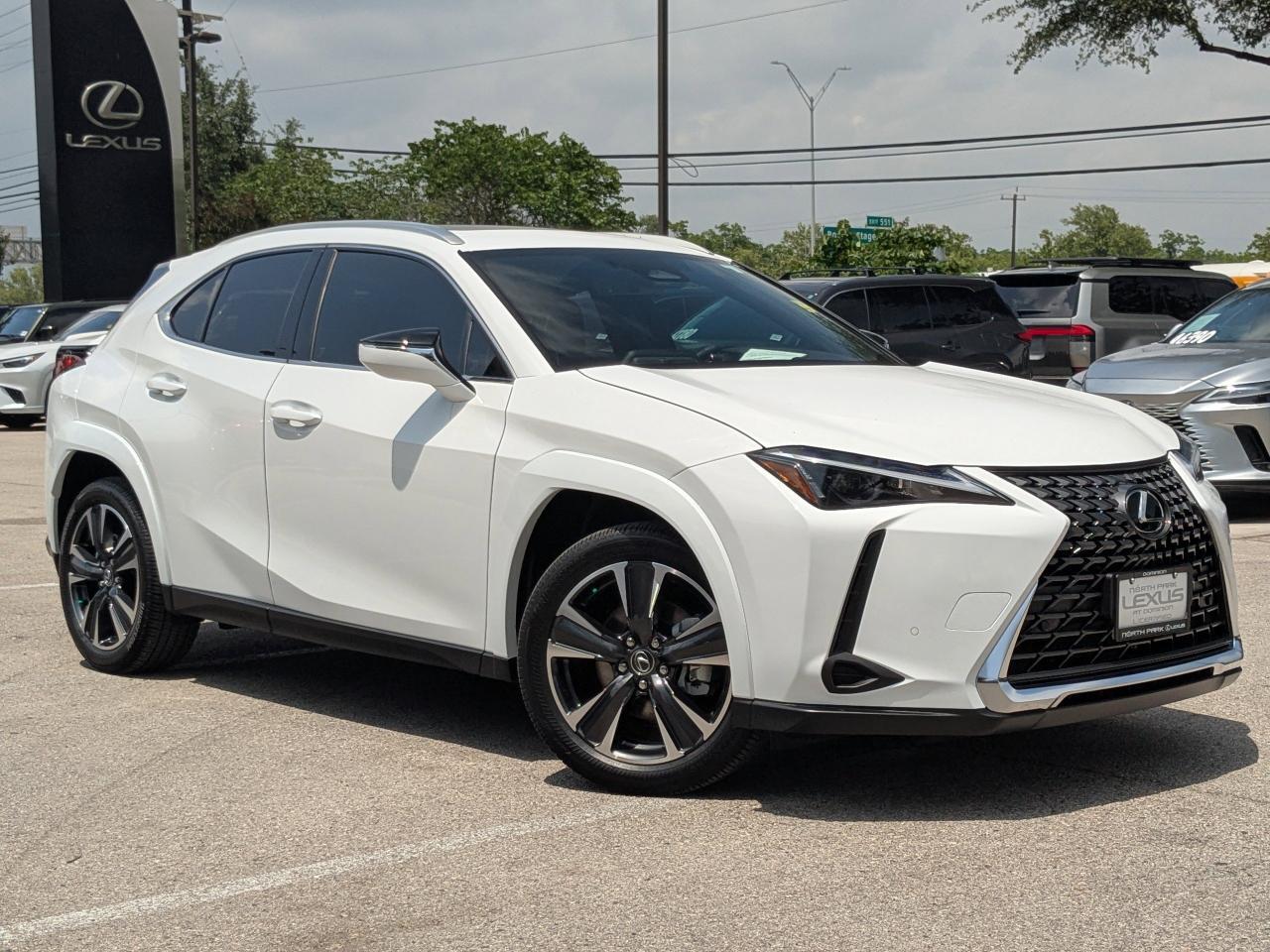 2026 Lexus UX 300h Premium
