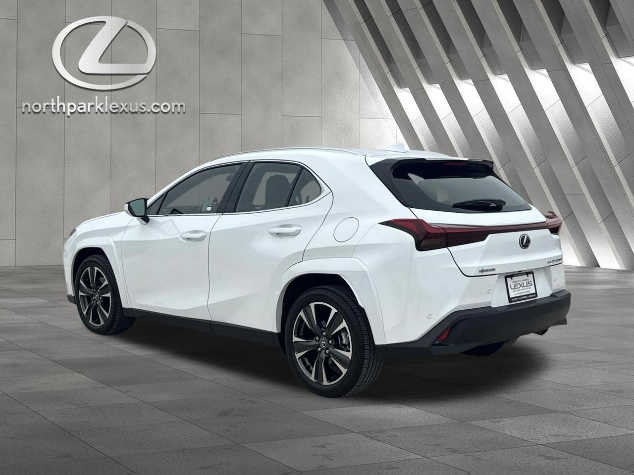 2026 Lexus UX 300h Premium