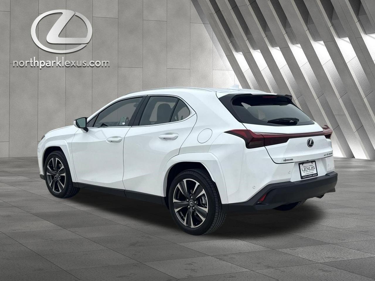 2026 Lexus UX 300h Premium