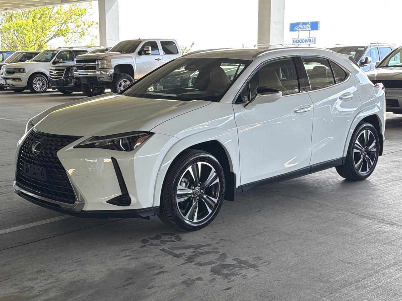 2026 Lexus UX 300h Premium