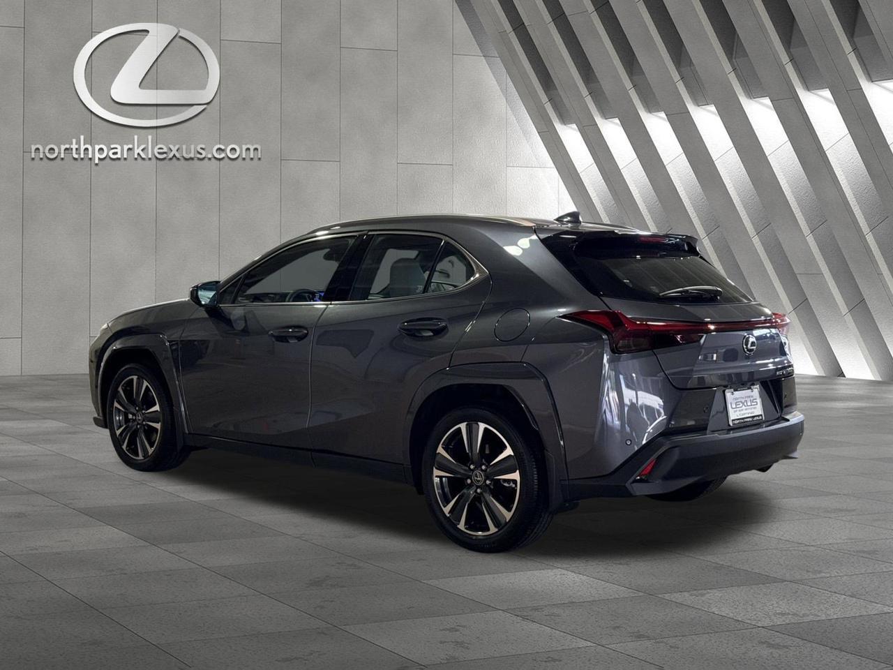 2026 Lexus UX 300h Premium