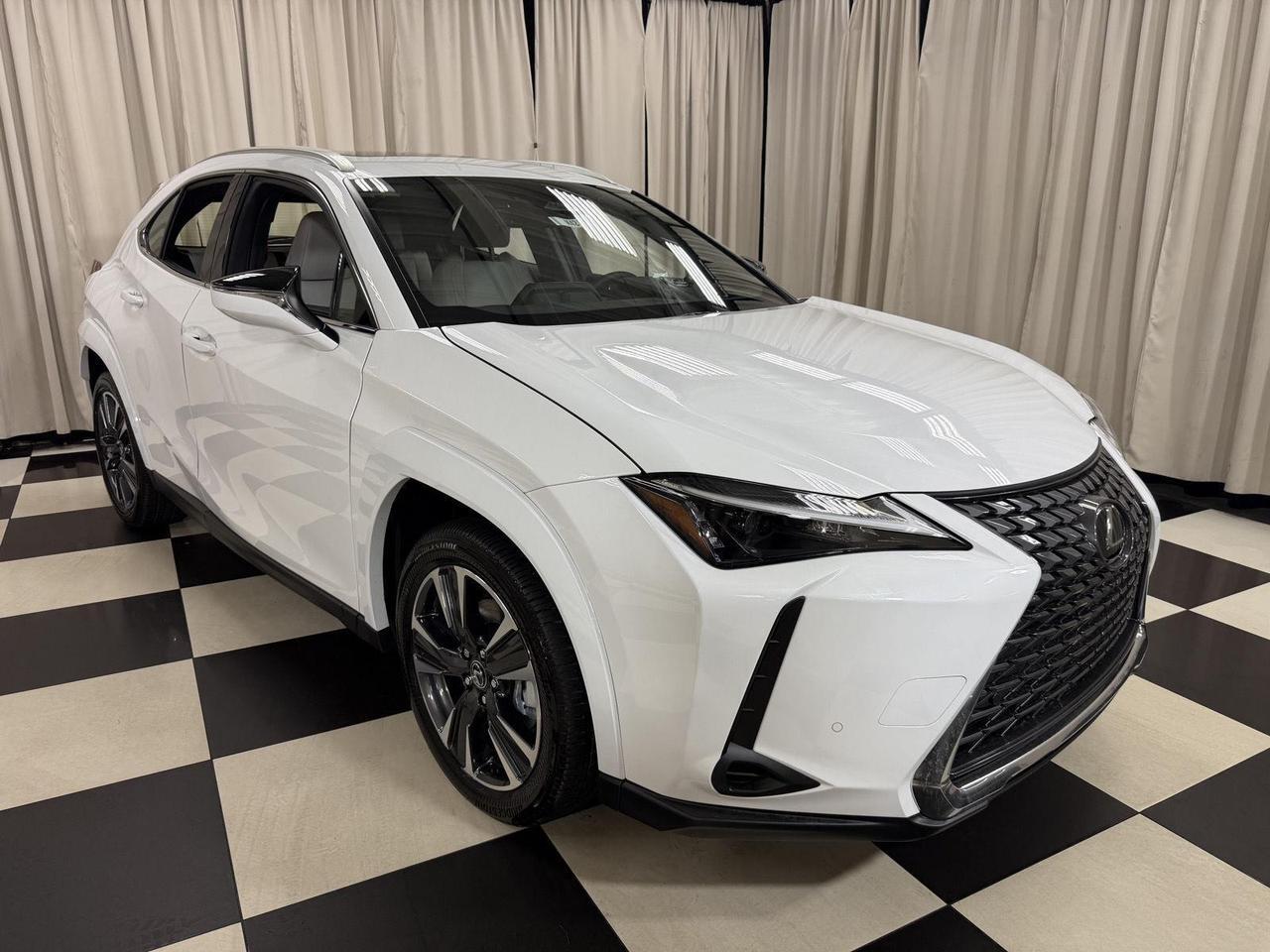 2026 Lexus UX 300h Premium
