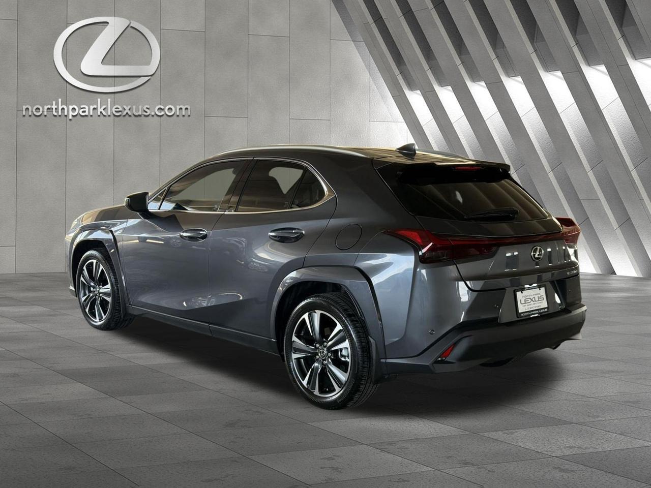 2026 Lexus UX 300h
