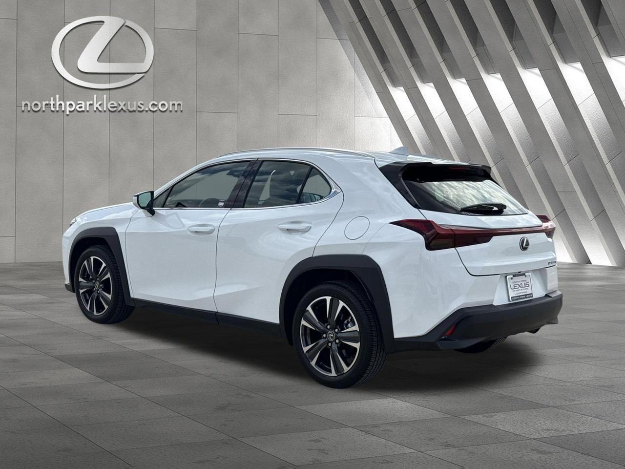 2026 Lexus UX 300h