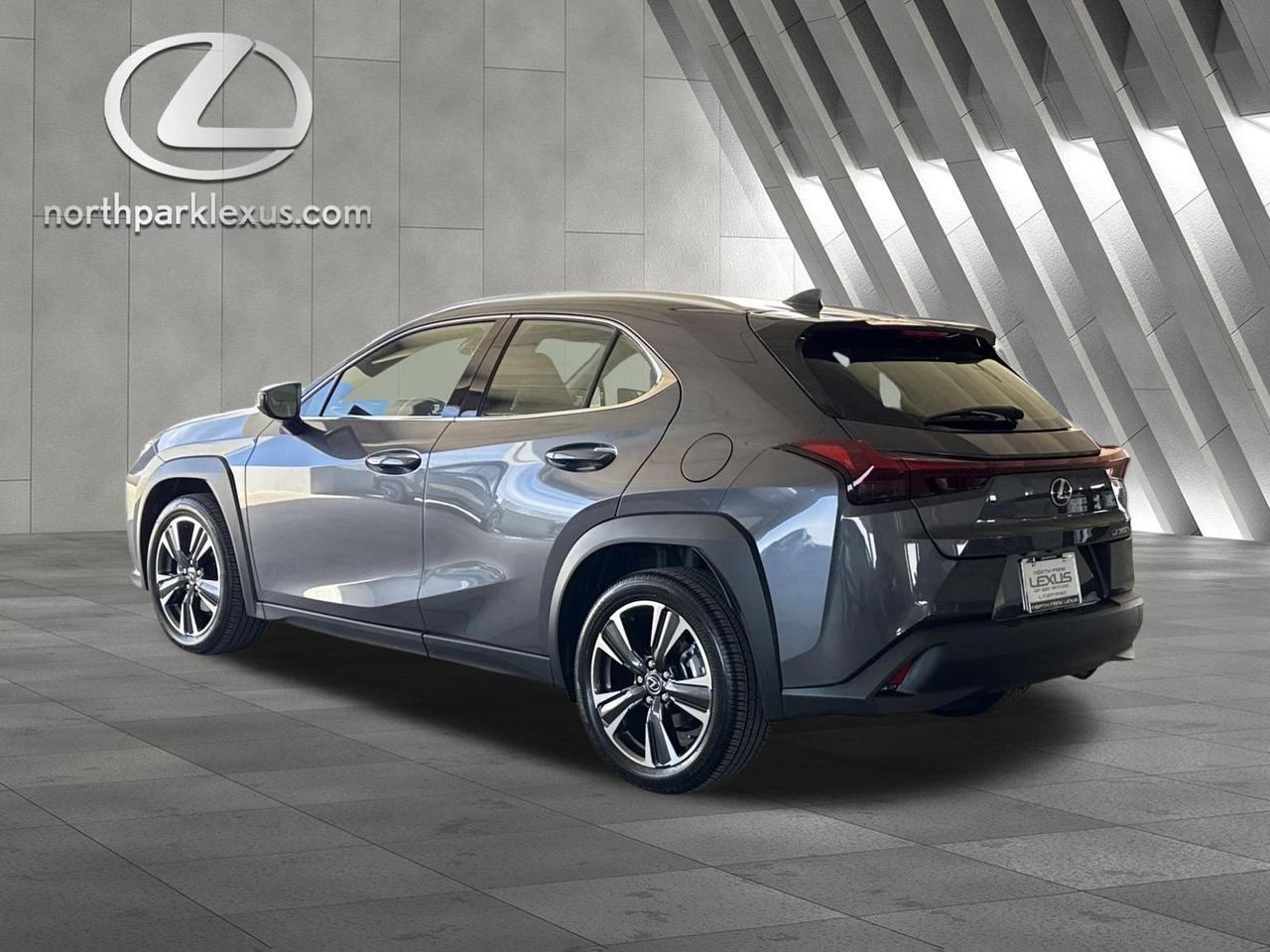 2026 Lexus UX 300h