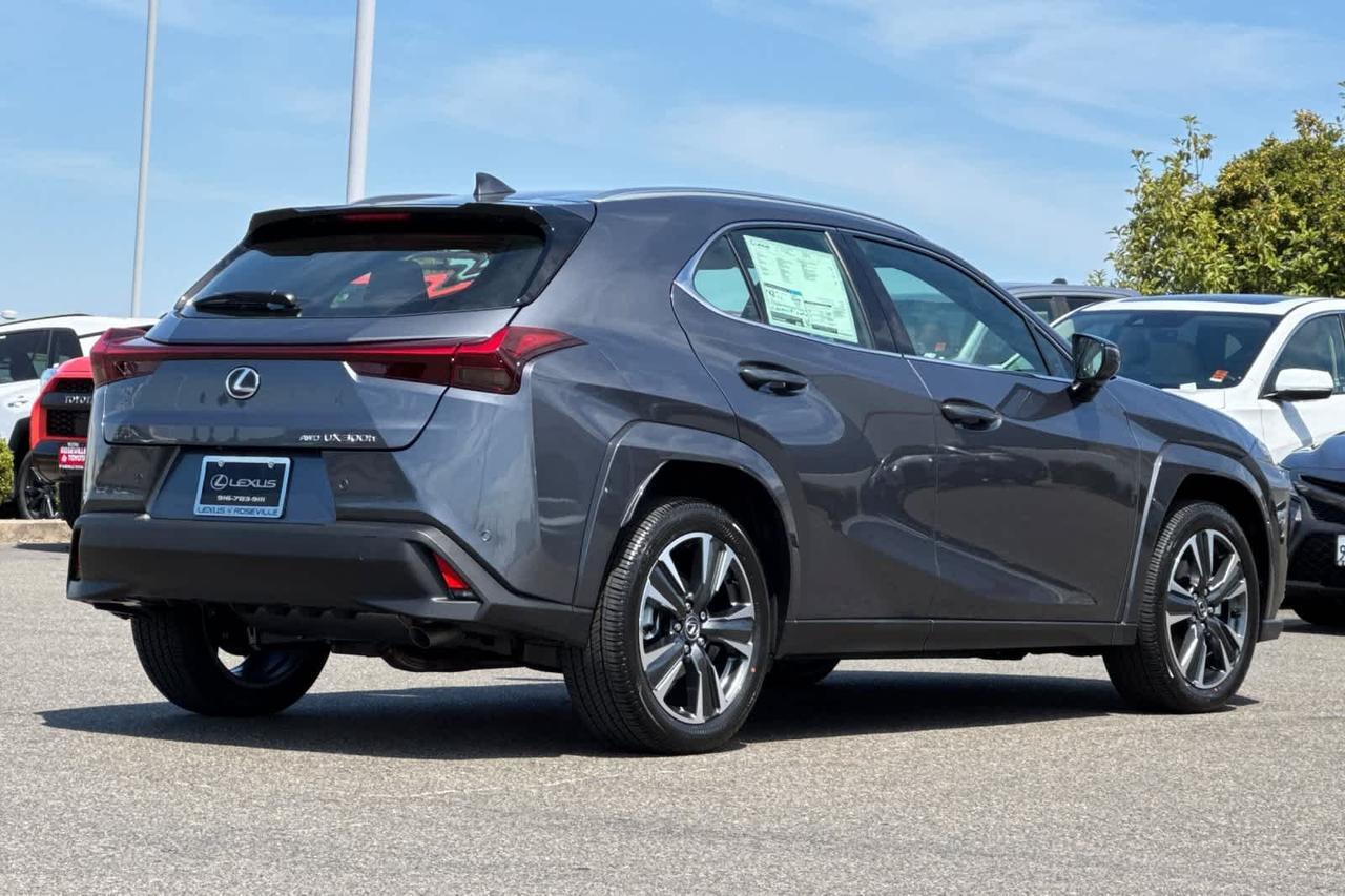 2026 Lexus UX HYBRID UX 300h PREMIUM AWD
