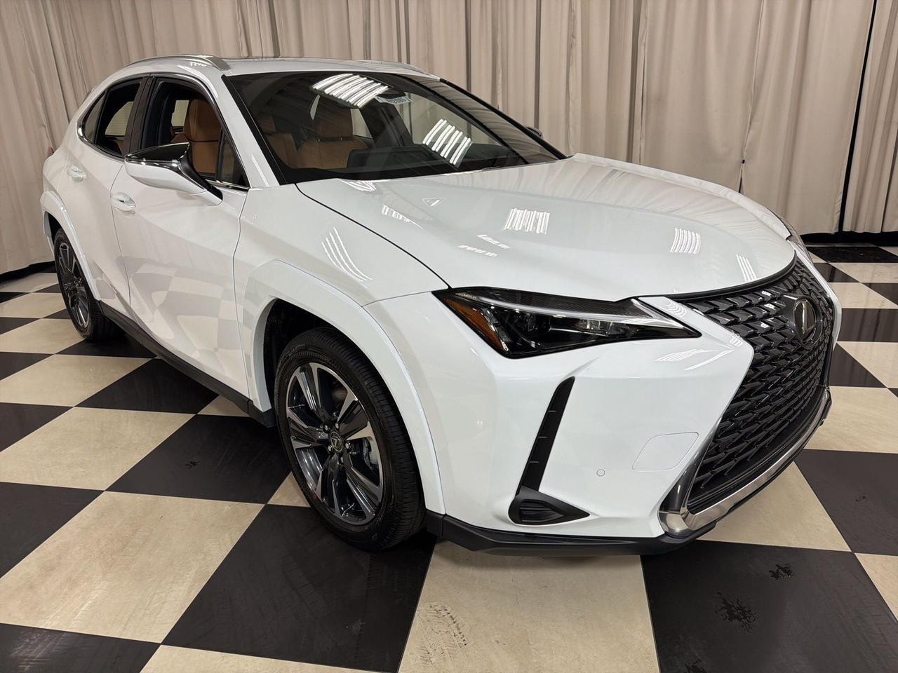 2026 Lexus UX HYBRID UX 300h PREMIUM AWD
