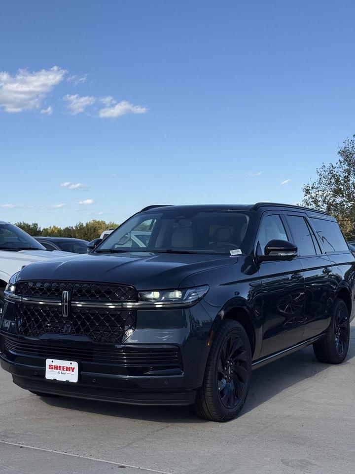 2026 Lincoln Navigator L Reserve