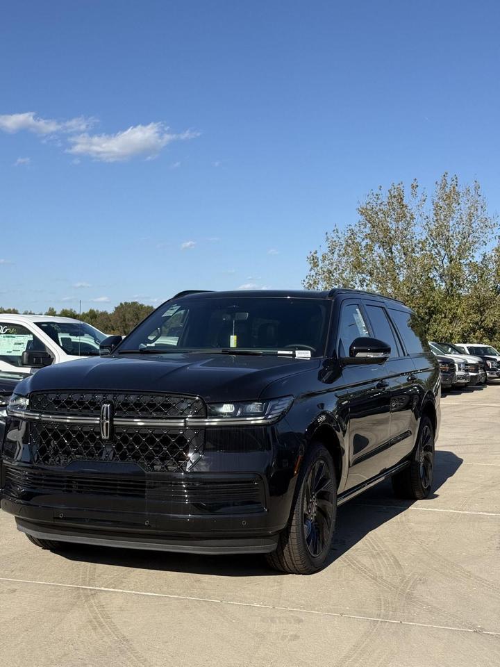 2026 Lincoln Navigator L Reserve