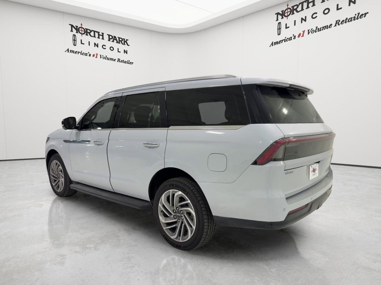 2026 Lincoln Navigator Premiere