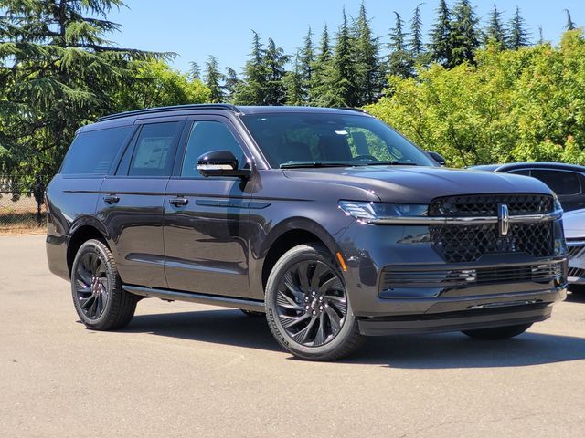 2026 Lincoln Navigator Reserve 4WD's photo