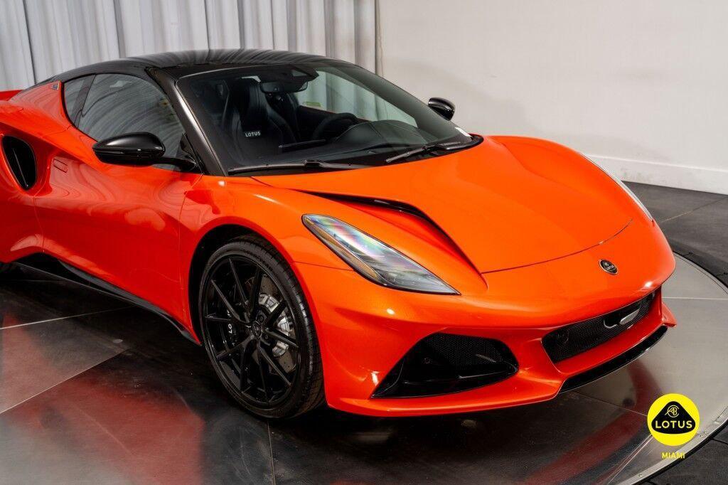 2026 Lotus Emira V6 SE