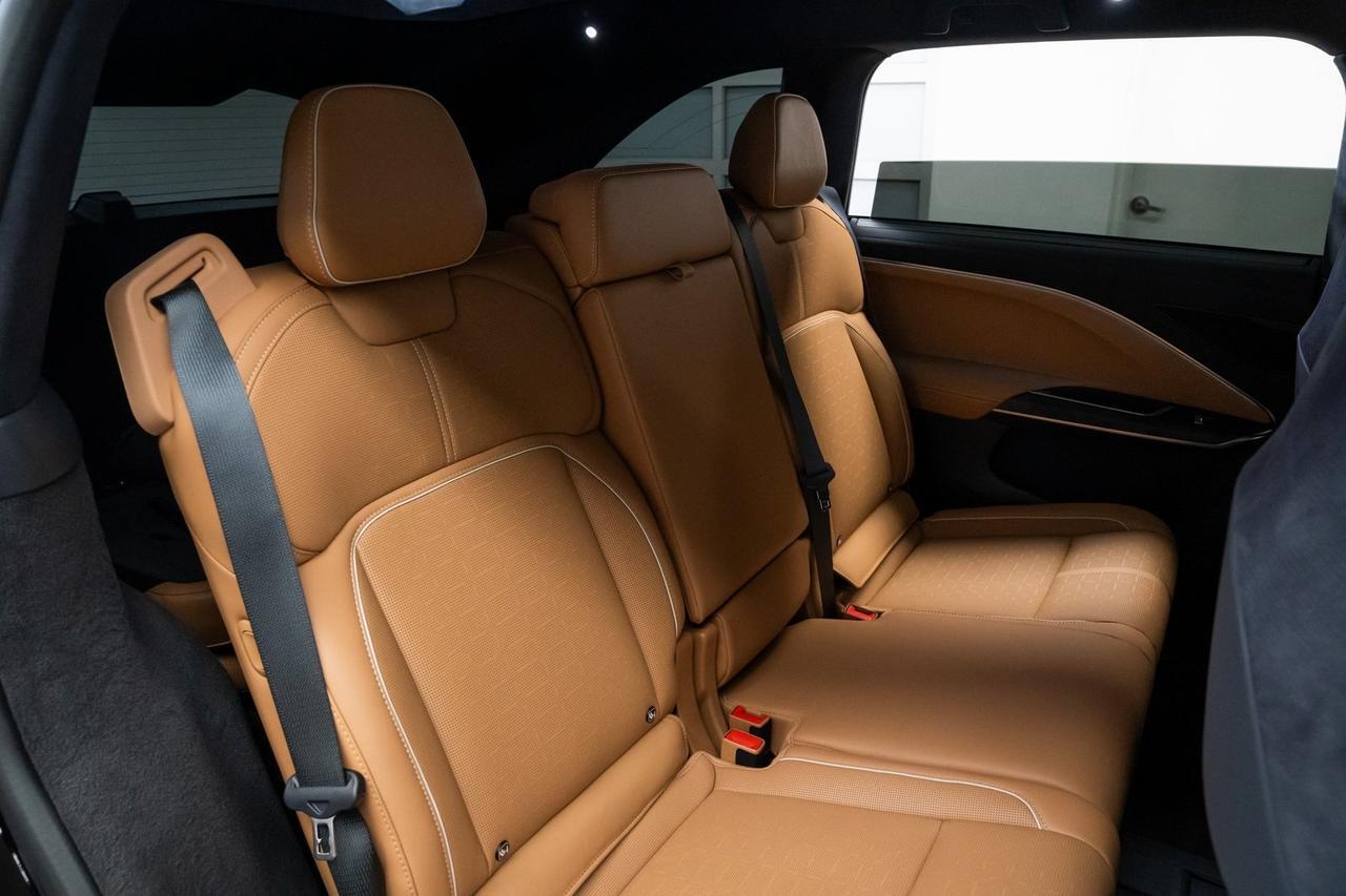 2026 Lucid Gravity Dream Edition 1 Owner Vented Seats 3rd Row Portland OR