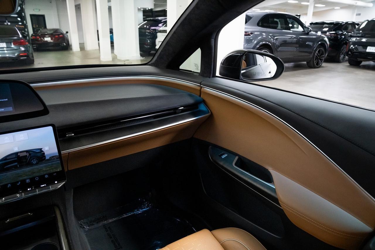 2026 Lucid Gravity Dream Edition 1 Owner Vented Seats 3rd Row Portland OR