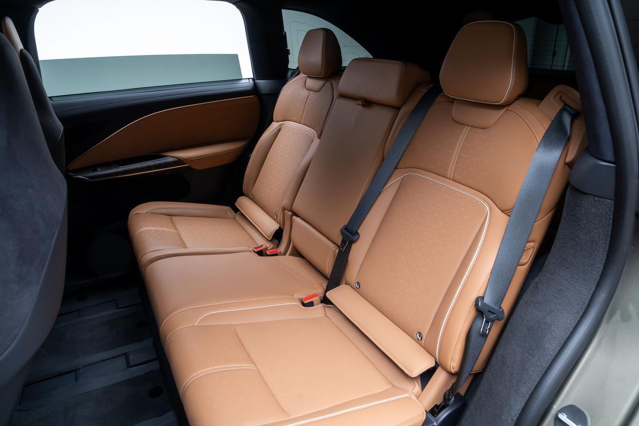 2026 Lucid Gravity Grand Touring 3rd Row Seats Surreal Sound Portland OR