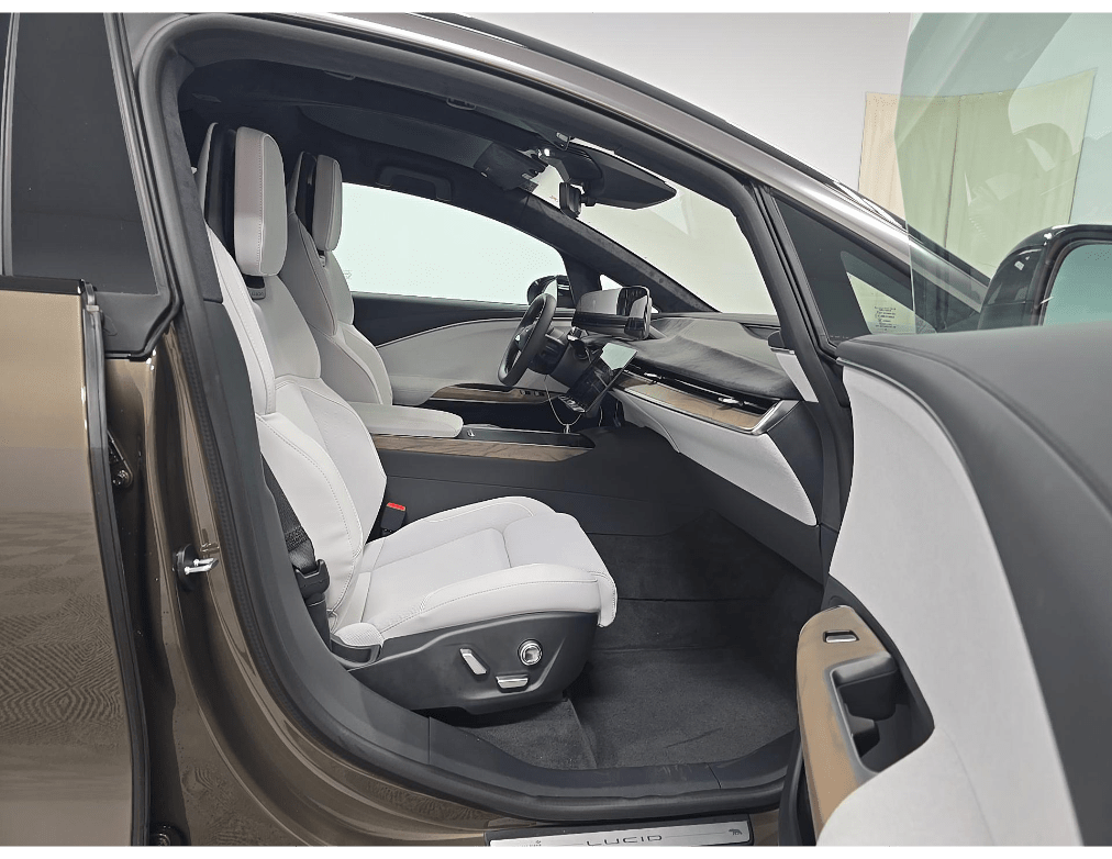 2026 Lucid Gravity Grand Touring Ventilated Massage Seats 3rd Row Seating Portland OR