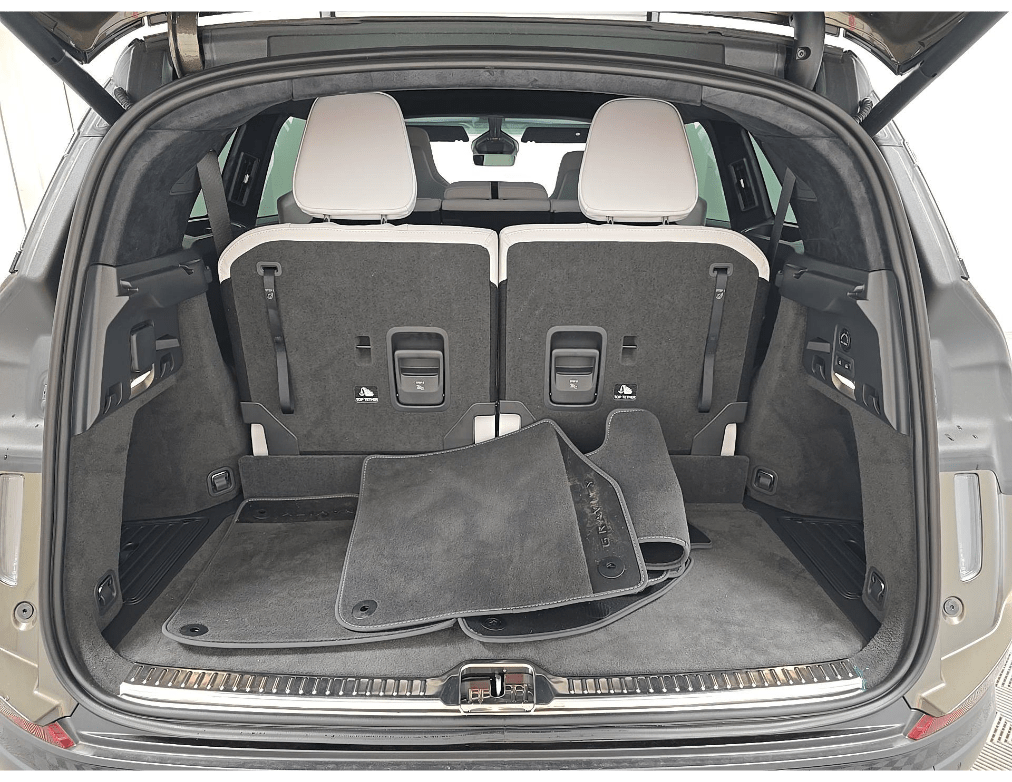 2026 Lucid Gravity Grand Touring Ventilated Massage Seats 3rd Row Seating Portland OR