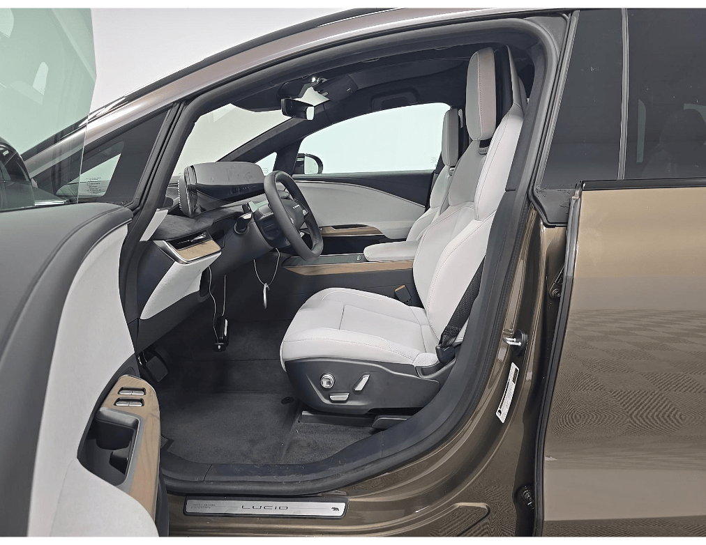 2026 Lucid Gravity Grand Touring Ventilated Massage Seats 3rd Row Seating Portland OR