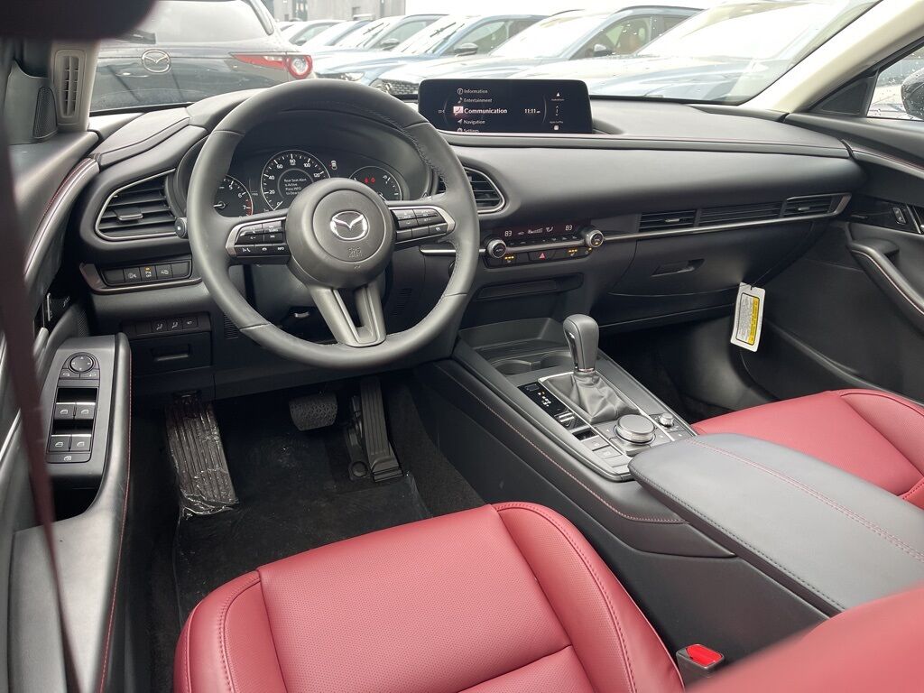 2026 MAZDA CX-30 2.5 S Carbon Edition Oshkosh WI 2026 MAZDA CX-30 2.5 S Carbon Edition Oshkosh WI