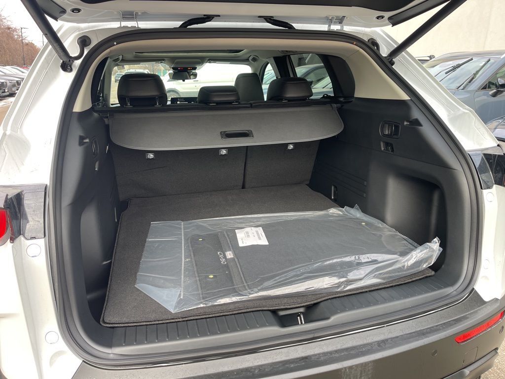 2026 MAZDA CX-50 2.5 S Preferred Oshkosh WI